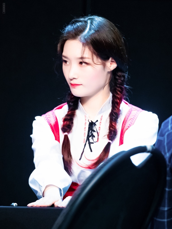 양갈래 머리한 아이오아이 멤버 모음 .jpg | 인스티즈