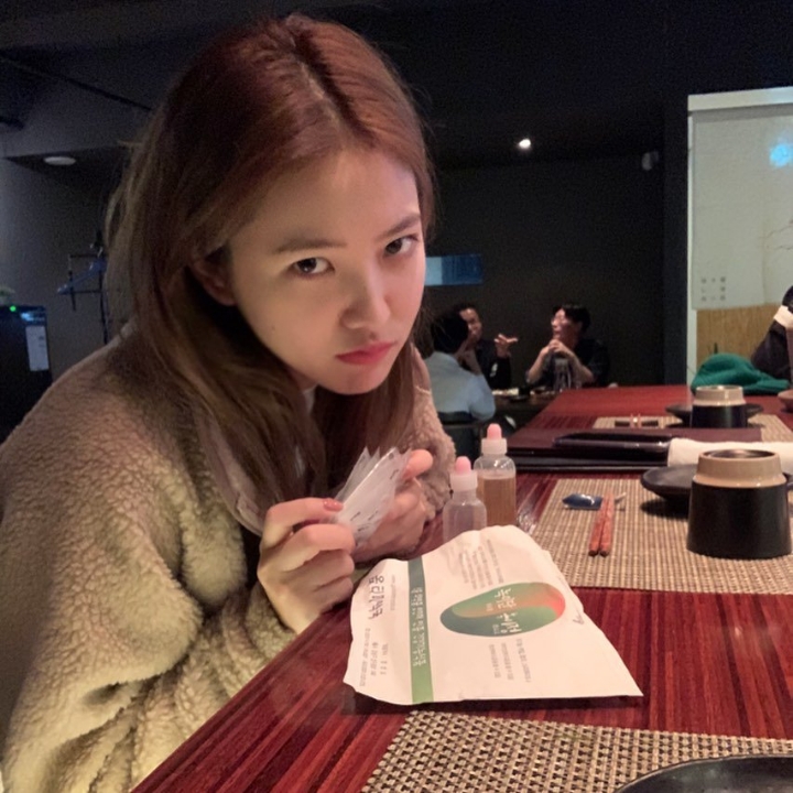 이열음과 레드벨벳 예리 서로 인스타에 동시에 올라온 사진들 | 인스티즈