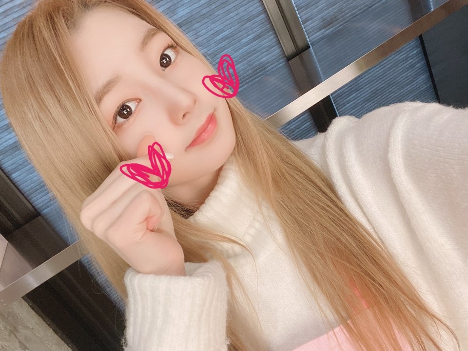 오늘자 로켓펀치 연희 | 인스티즈