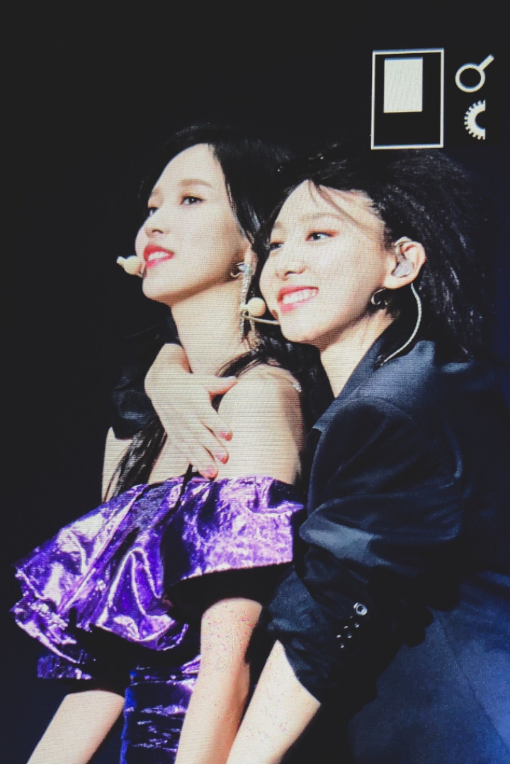 복귀전에서 평점 10점 찍는 트와이스 미나 볼터치 모음 | 인스티즈