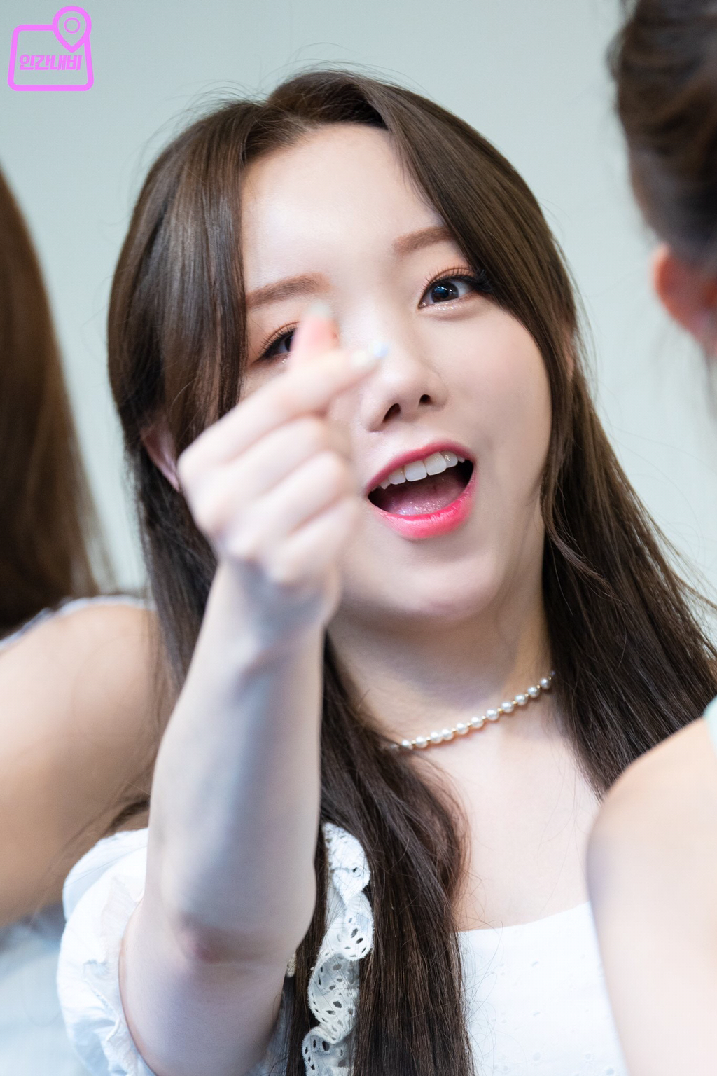 [러블리즈] 친구들이 회 먹으러 가자고 하길래 케이 | 인스티즈