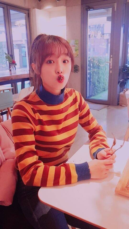 어린이날에 어울리는 어린이 예나.jpgif | 인스티즈