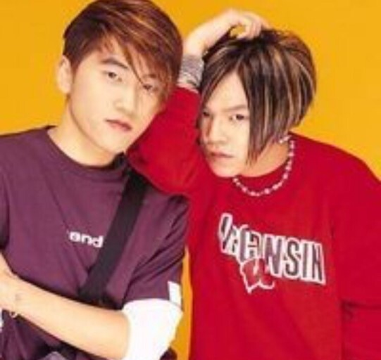 슈가맨에서 더 보고싶은 가수는? 자자 vs 언타이틀 | 인스티즈