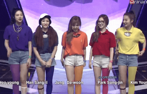 레드벨벳 동네북.gif | 인스티즈