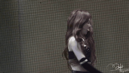 태연 콘서트 불티 움짤 모음.gif (데이터 주의) | 인스티즈