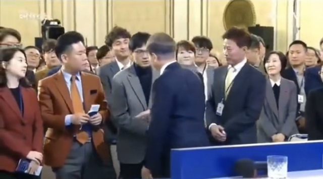 대통령 신년 기자회견 SBS기자 태도 수준 | 인스티즈