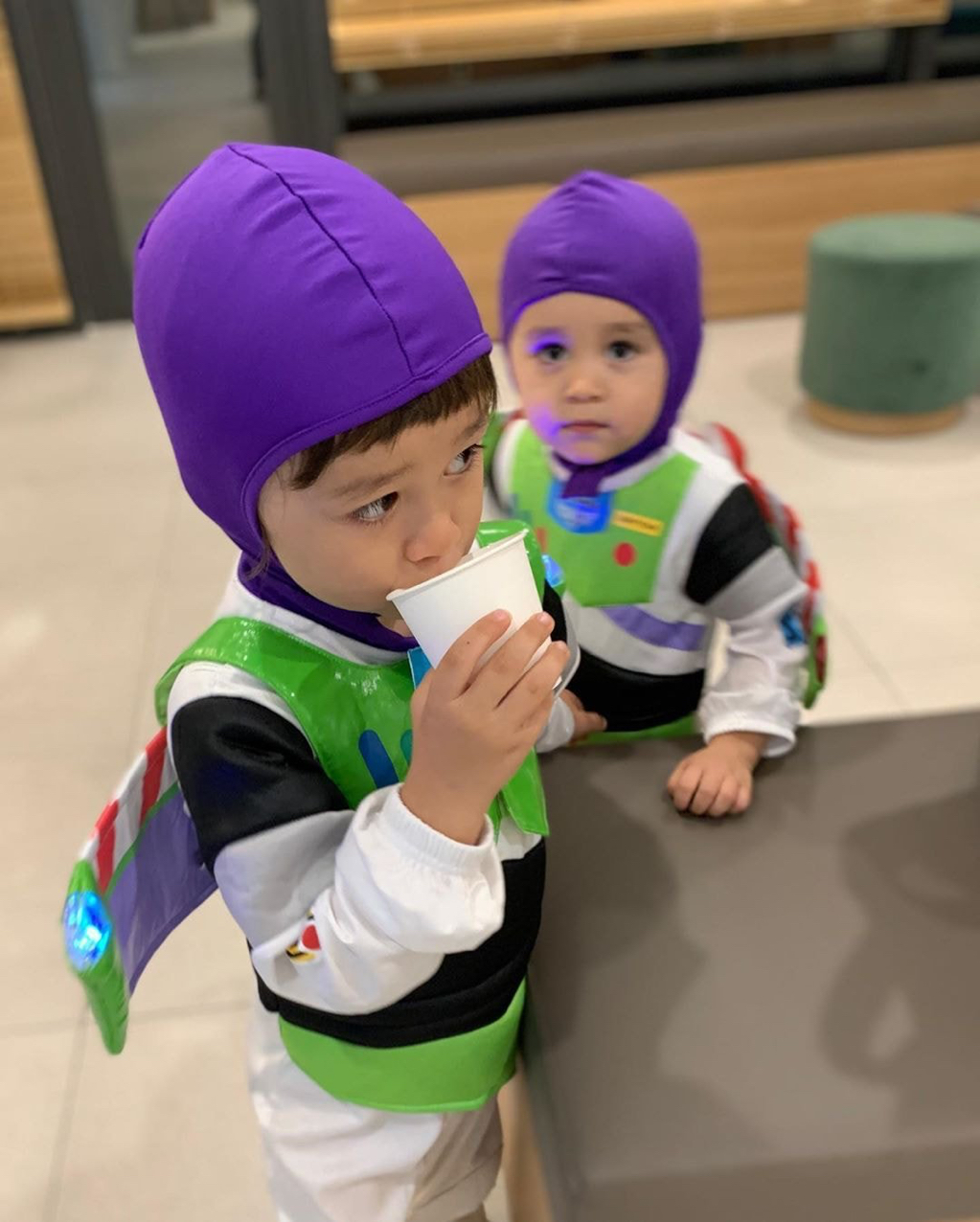 버즈 옷 입고 병원간 윌리엄 벤틀리 ㅠ.ㅠ 할로윈데이 | 인스티즈