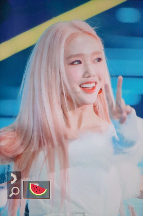 공중파에 박제한 앞머리 깐 오마이걸 미미.jpgif | 인스티즈