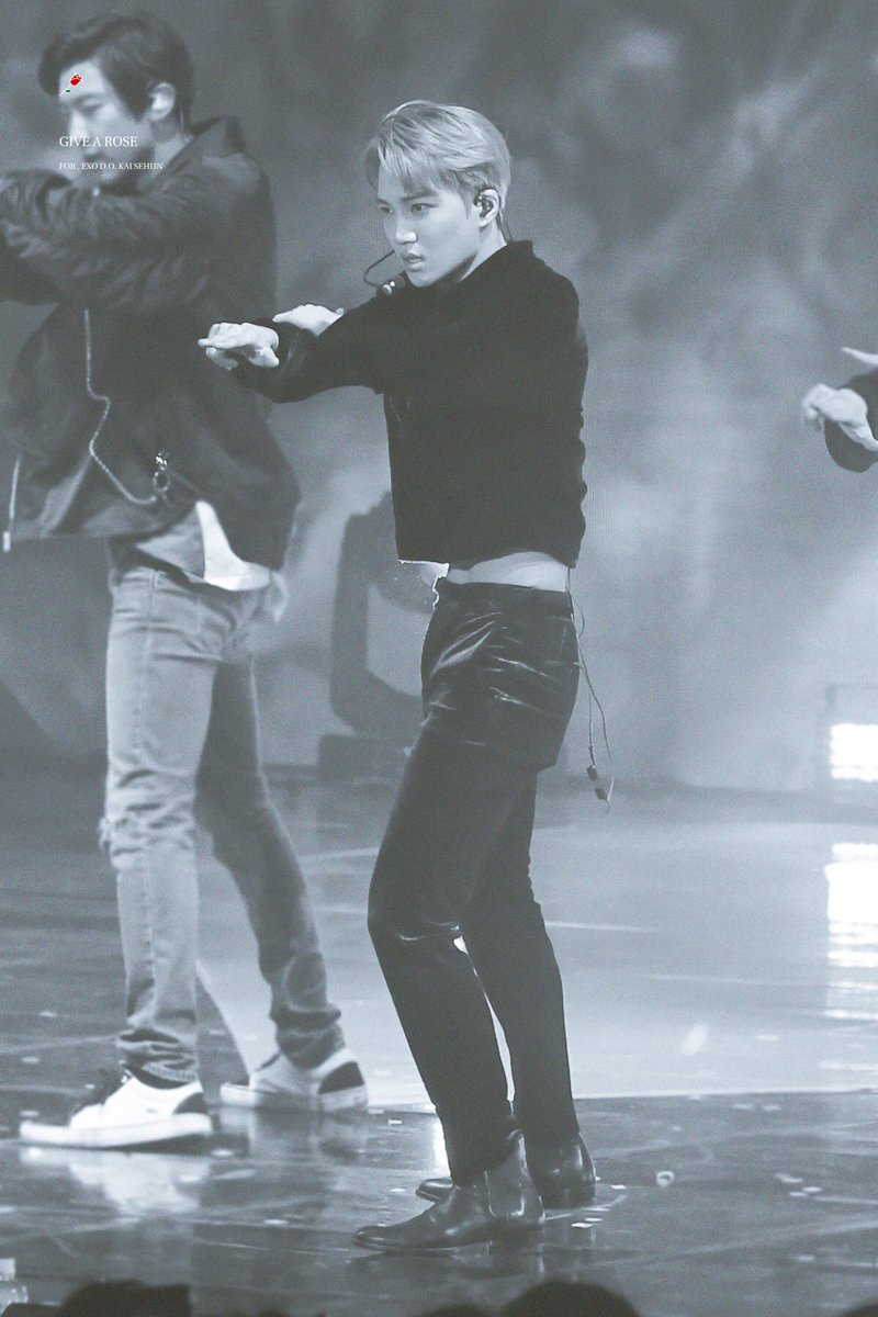 줌1이 레전드라고 생각하는 러브샷 엑소 카이 | 인스티즈