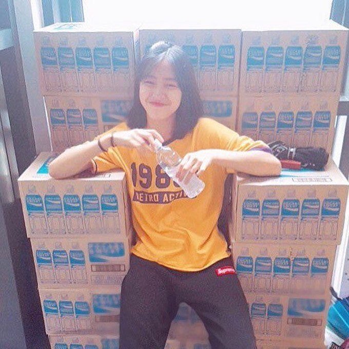 초중고 학창시절 레전드 졸사 라인업 있지 itzy 류진 성장과정 | 인스티즈