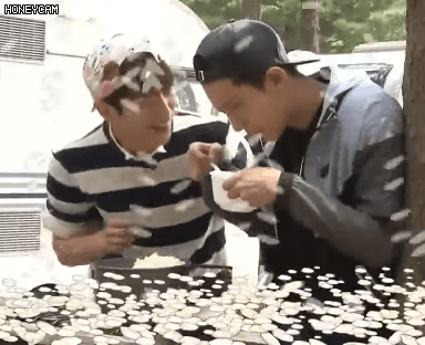 옆사람 어깨에 머리 부비는 버릇 있는 서강준.jpgif | 인스티즈