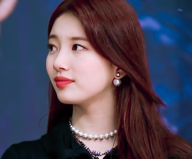 Q. 수지씨 같은 얼굴로 살면 기분이 어때요? | 인스티즈