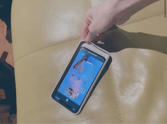 폰케이스 선물받은 손담비.insta | 인스티즈