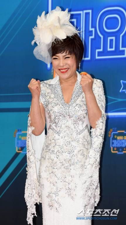 2018 KBS 가요대축제 김연자님 레카 | 인스티즈