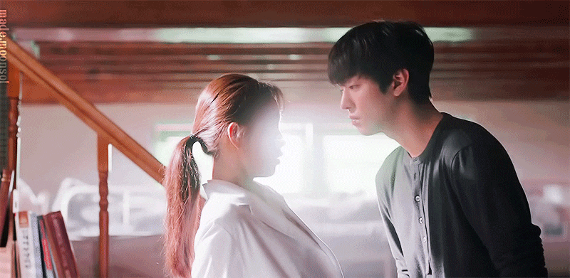 낭만닥터김사부 감독님이 참 좋아하는 키스신 조명&amp;각도.gif | 인스티즈