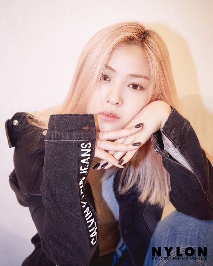 초중고 학창시절 레전드 졸사 라인업 있지 itzy 류진 성장과정 | 인스티즈