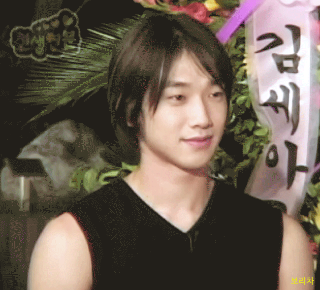 작은 눈계의 센세이션이었던 스무살의 비 gif | 인스티즈