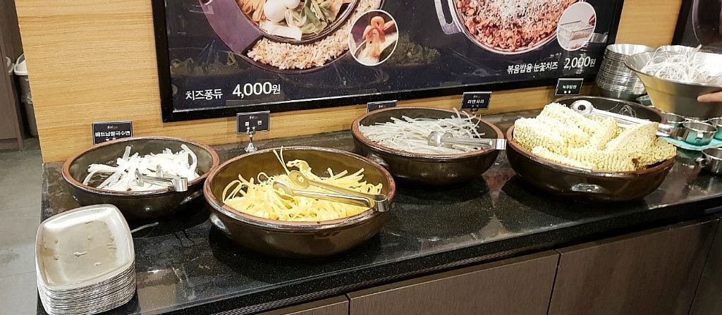 요즘 인기 많은거 같은 즉석떡볶이 체인점.jpg | 인스티즈