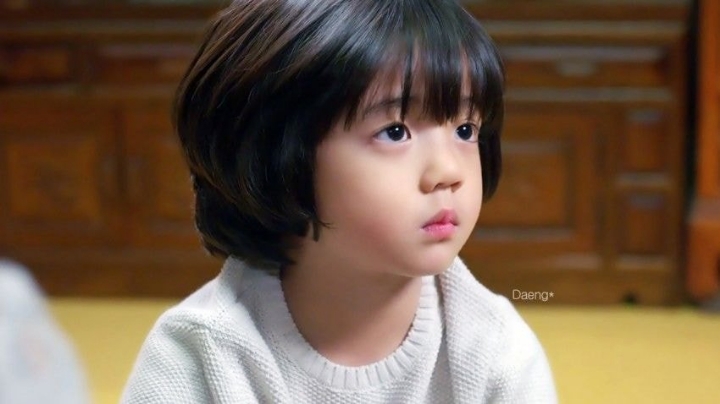 이세상 귀여움이 아닌 동백꽃 필 무렵 필구 역 아역배우 어린시절.jpg | 인스티즈