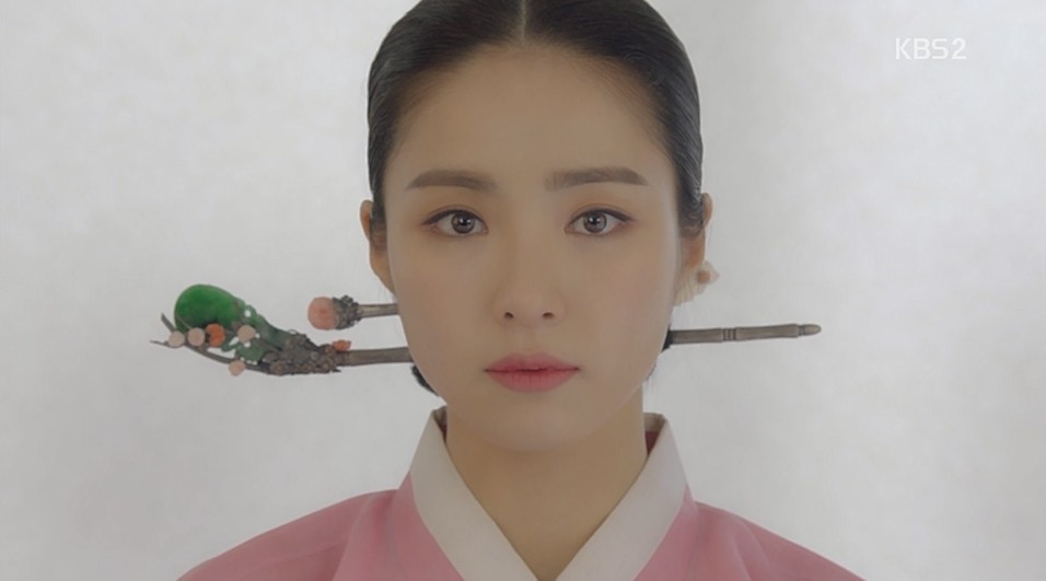 한복이 잘 어울리는 여자 연예인들.jpgif | 인스티즈