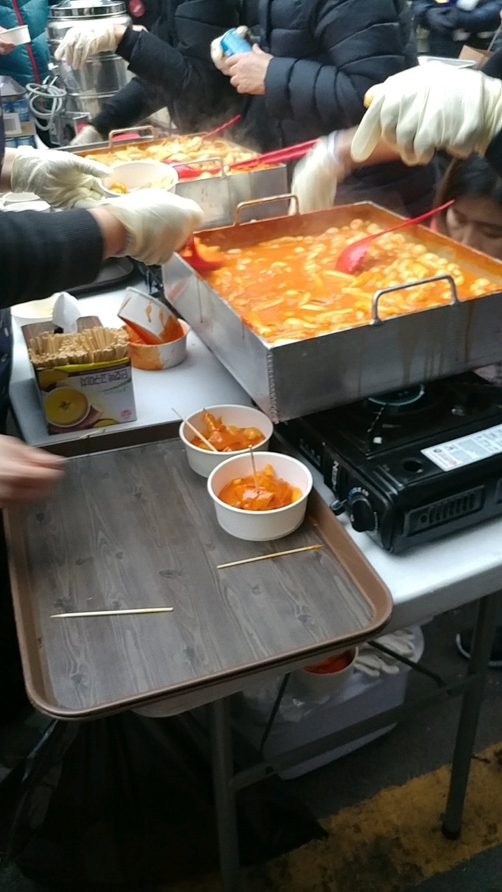 집회고 뭐고 일단 먹고 시작해야하는 한국인 | 인스티즈