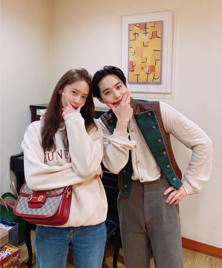 sm 공식 인스타 업데이트 (엑소 수호, 소녀시대 윤아) | 인스티즈