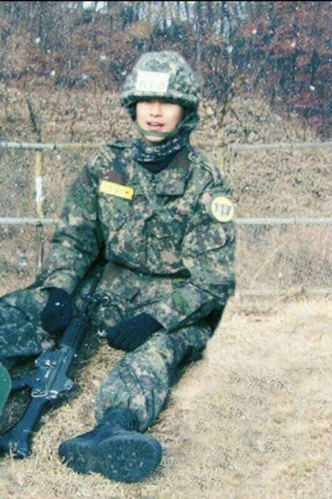 상당히 조용하게 군생활 하는것 같은 톱스타.jpg | 인스티즈