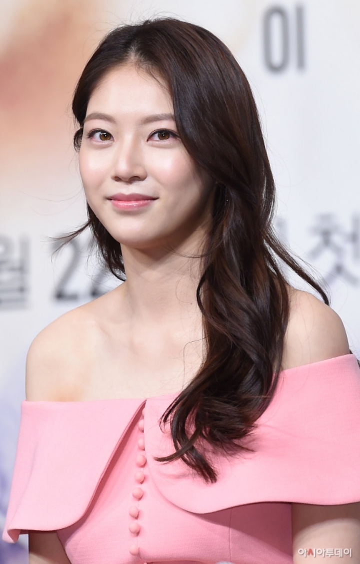 20대 여배우 본인의 얼굴 취향은? | 인스티즈