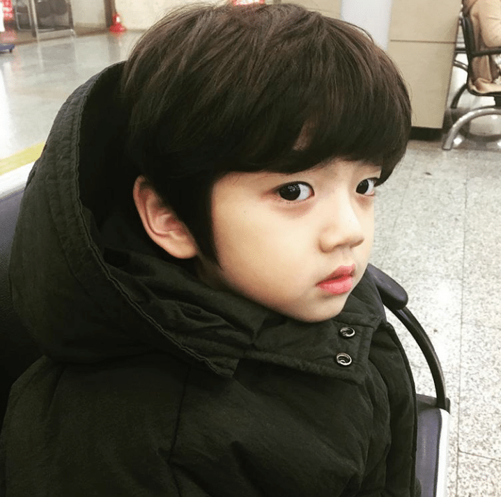 이세상 귀여움이 아닌 동백꽃 필 무렵 필구 역 아역배우 어린시절.jpg | 인스티즈