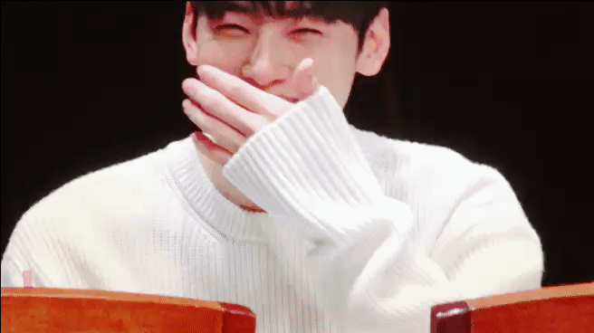 팬싸에서 동공지진온 차은우.gif | 인스티즈