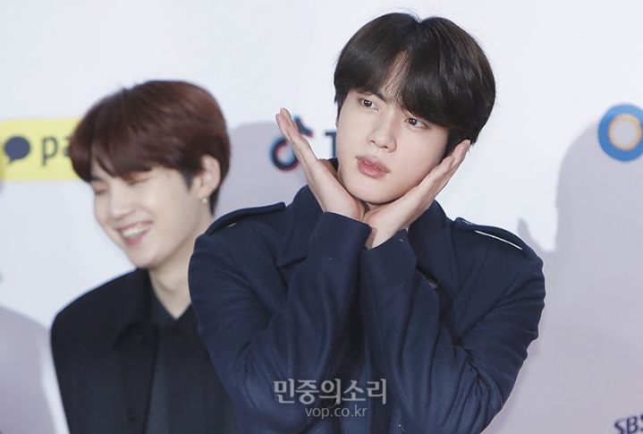 주체할 수 없는 맏형의 넉살과 그걸 받아들이기 힘든 리더 (feat.방탄소년단) | 인스티즈