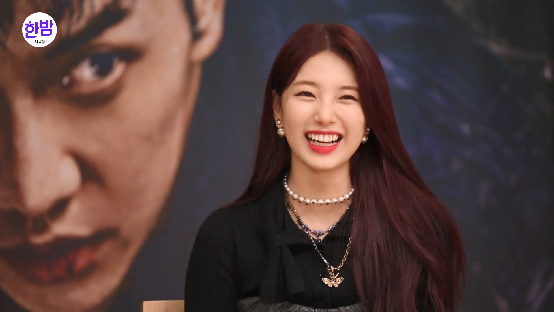 Q. 수지씨 같은 얼굴로 살면 기분이 어때요? | 인스티즈