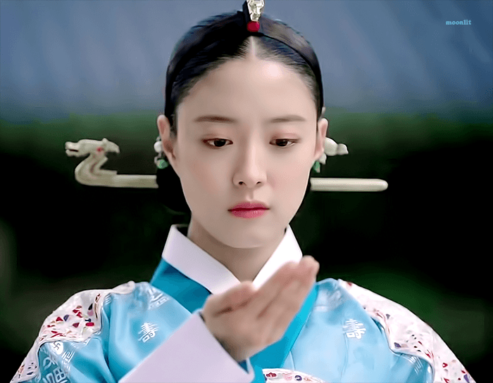 [왕이된남자] 이세영-여진구 연기경력 합쳐서 37년 짬의 케미.gif | 인스티즈