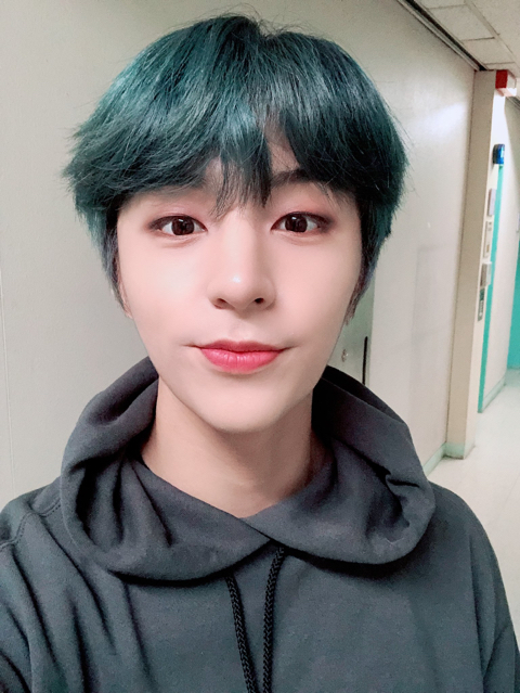 성윤 이미지