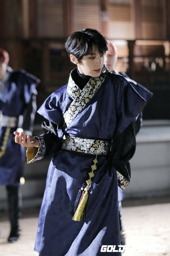 성윤 이미지