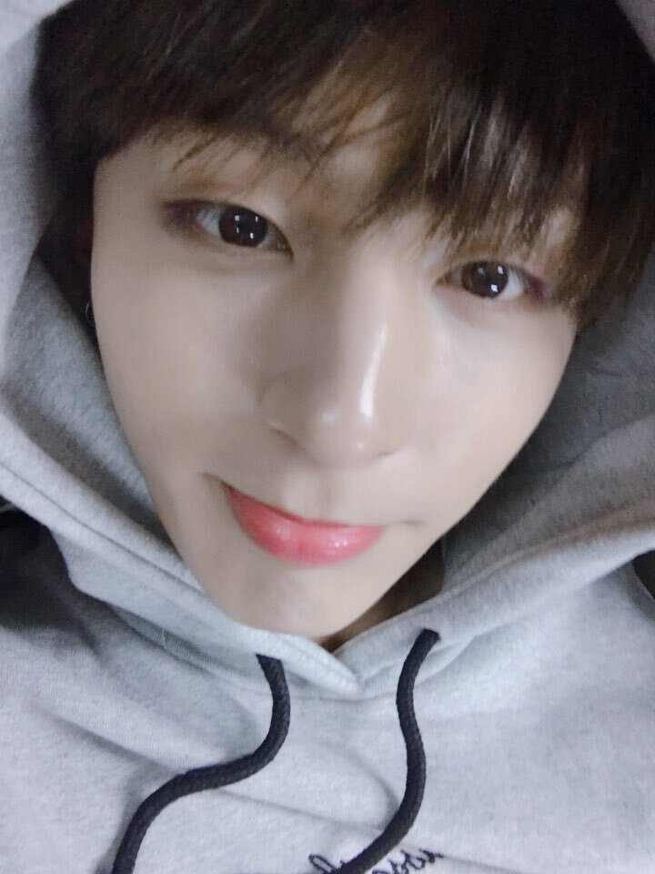 성윤 이미지