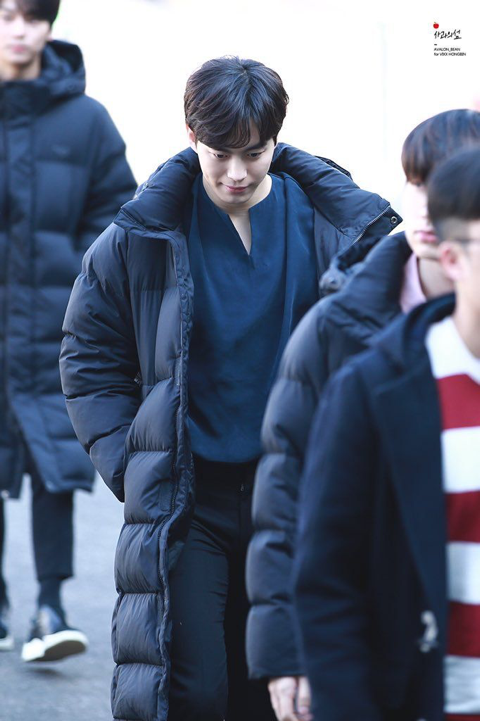 사람사는 거 다 똑같은 거 같은 아이돌 출퇴근 온도차 모음.jpg | 인스티즈