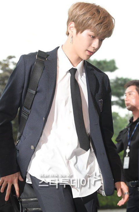 사람사는 거 다 똑같은 거 같은 아이돌 출퇴근 온도차 모음.jpg | 인스티즈