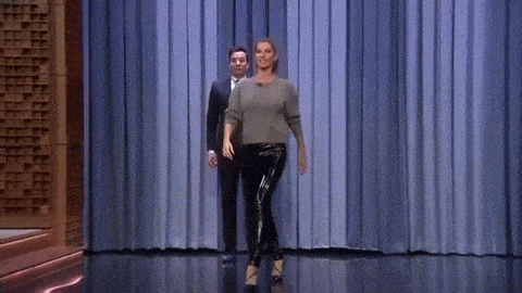 금수저 vs 레전데리 탑모델 런웨이워킹.gif | 인스티즈