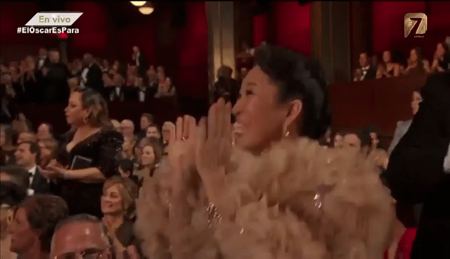 기생충 각본상 수상 후 기뻐하는 산드라 오 | 인스티즈