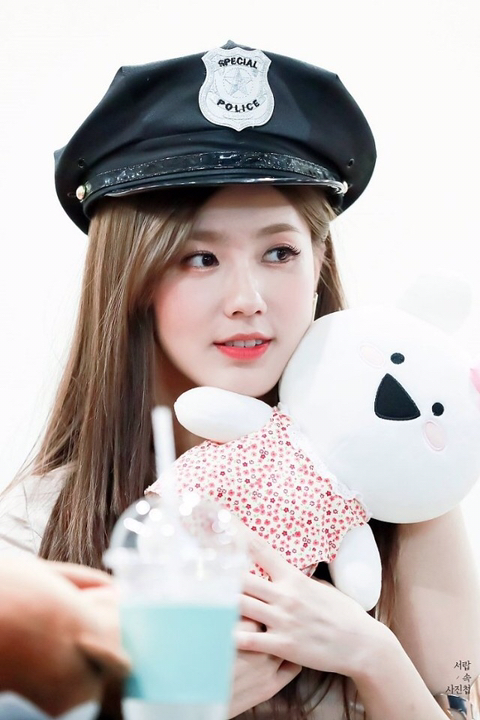 예쁨그자체 이미지