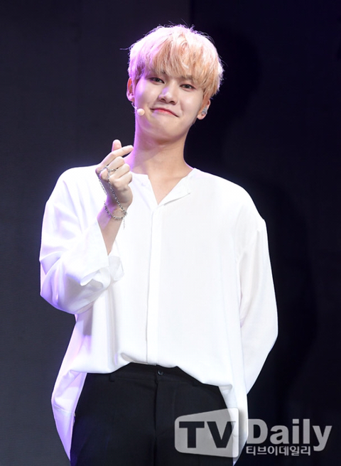 현*우 이미지
