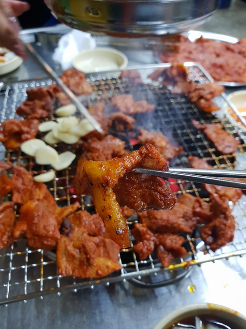 생돼지구이 이미지