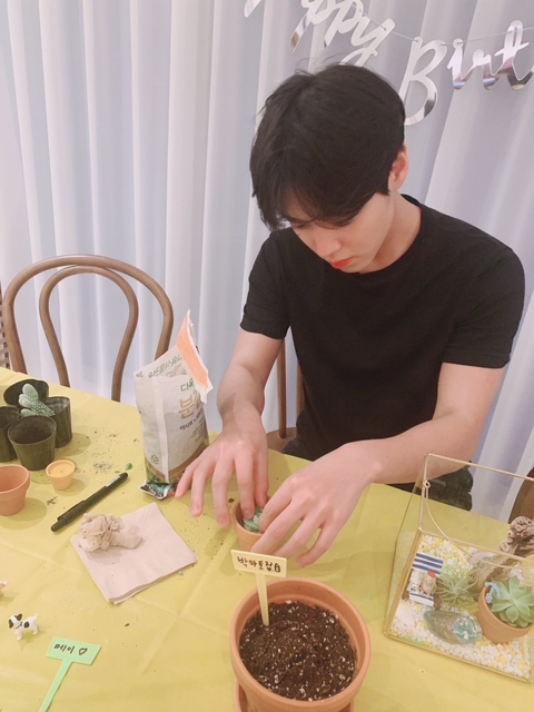 꼼지락꼼지락 이미지