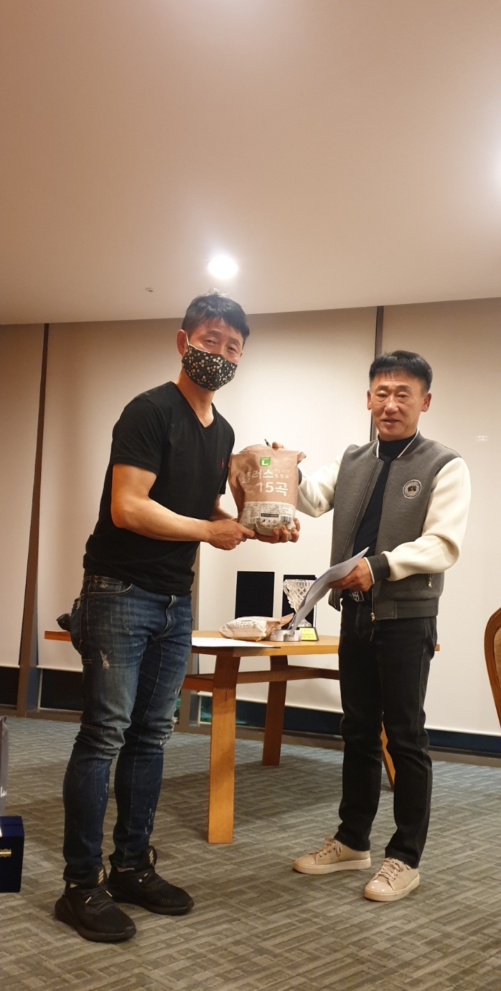 아까르마 이미지
