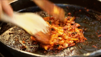 갑자기 주위가 조용해진다 | 인스티즈