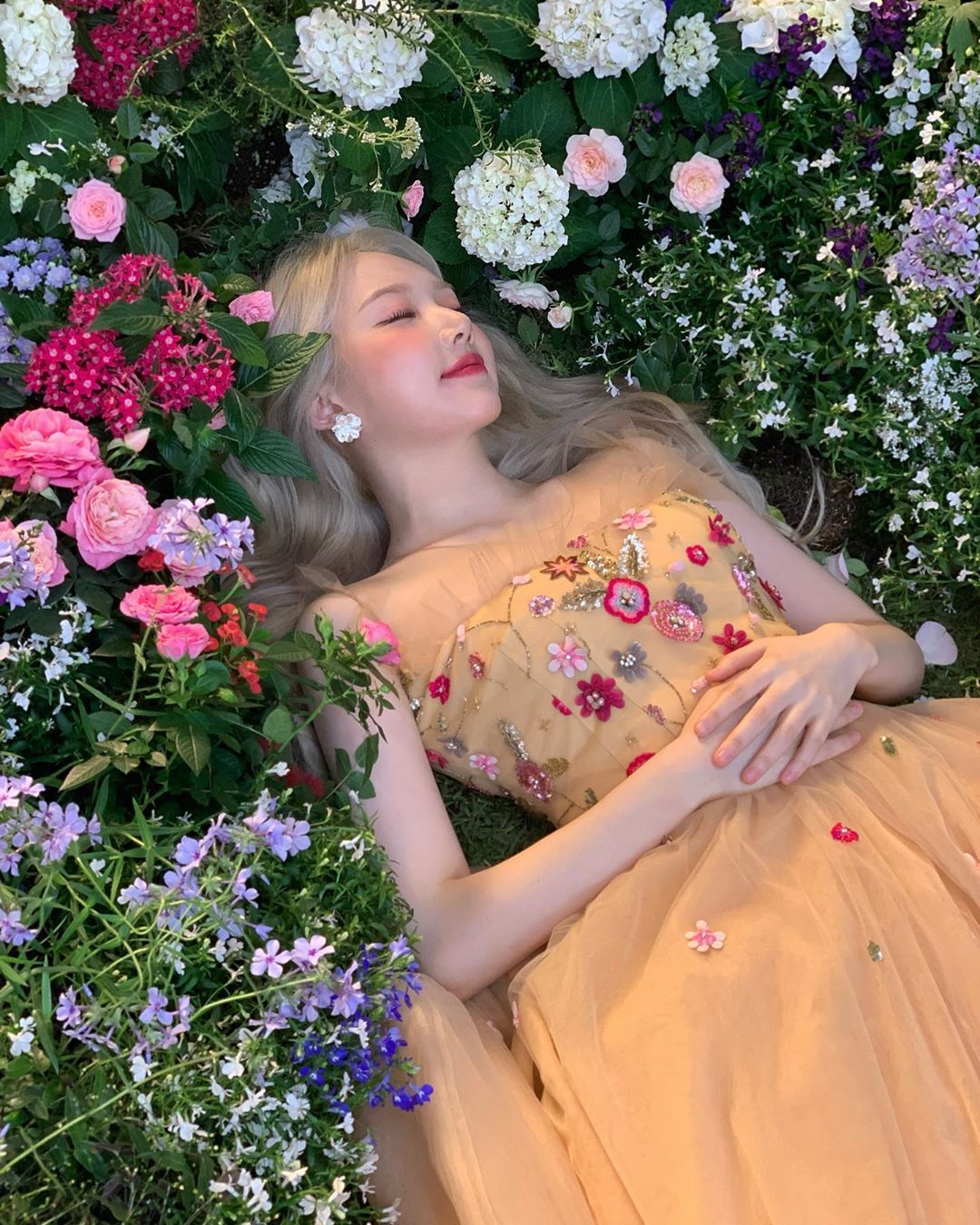 잠자는 숲속의 공주 여자친구 예린이.insta | 인스티즈