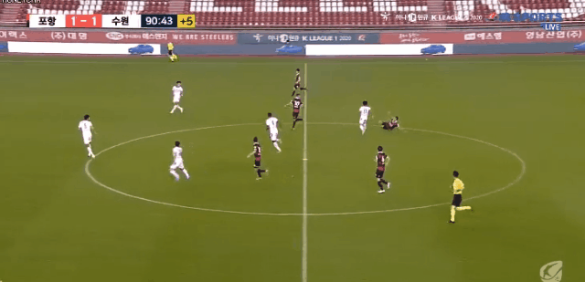 수원 삼성 포스터 근황 ㄷㄷㄷㄷㄷ.gif | 인스티즈