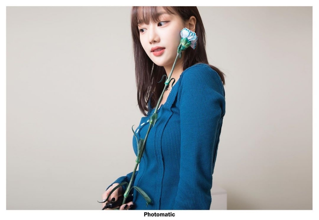 같은 스튜디오에서 사진 촬영한 에이프릴 나은과 레드벨벳 슬기 | 인스티즈