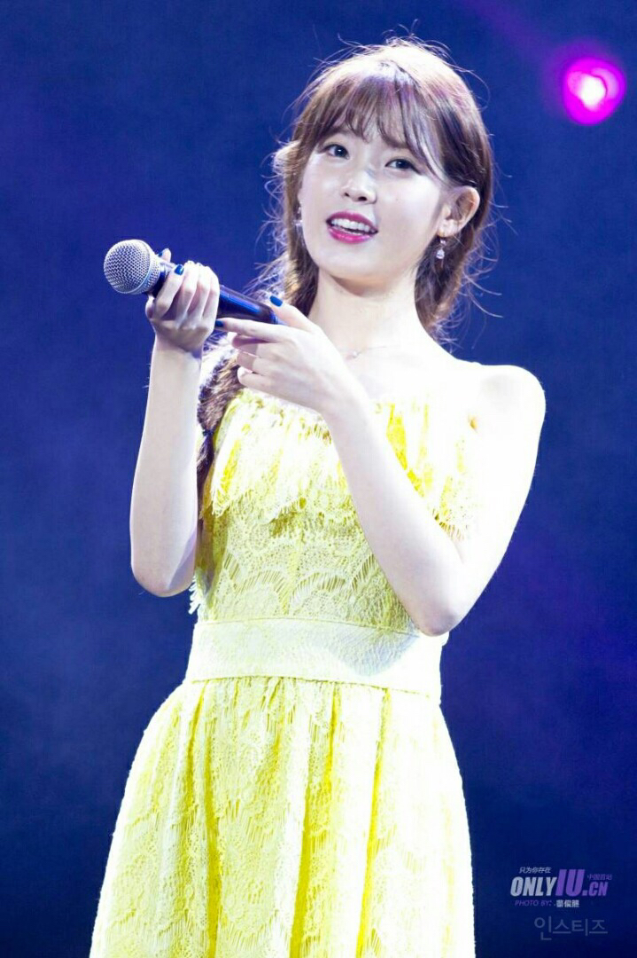 아이유 닮은 이지금 | 인스티즈